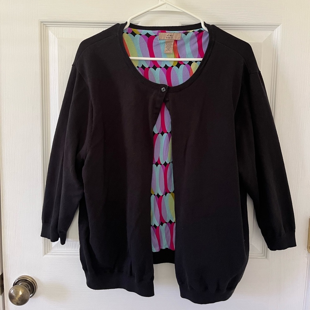 I.e. Woman Black Cardigan with Colorful Patterned Lining